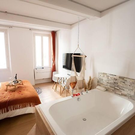 Ode A L'Amour : Studio Intimiste Toulon Exterior photo